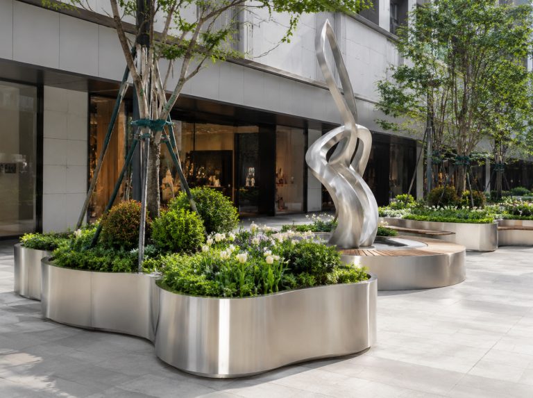 砚山县不锈钢景观雕塑与金属花箱
